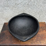 Ancient bowl, ethnic pottery in Colombian La Chamba ceramic.