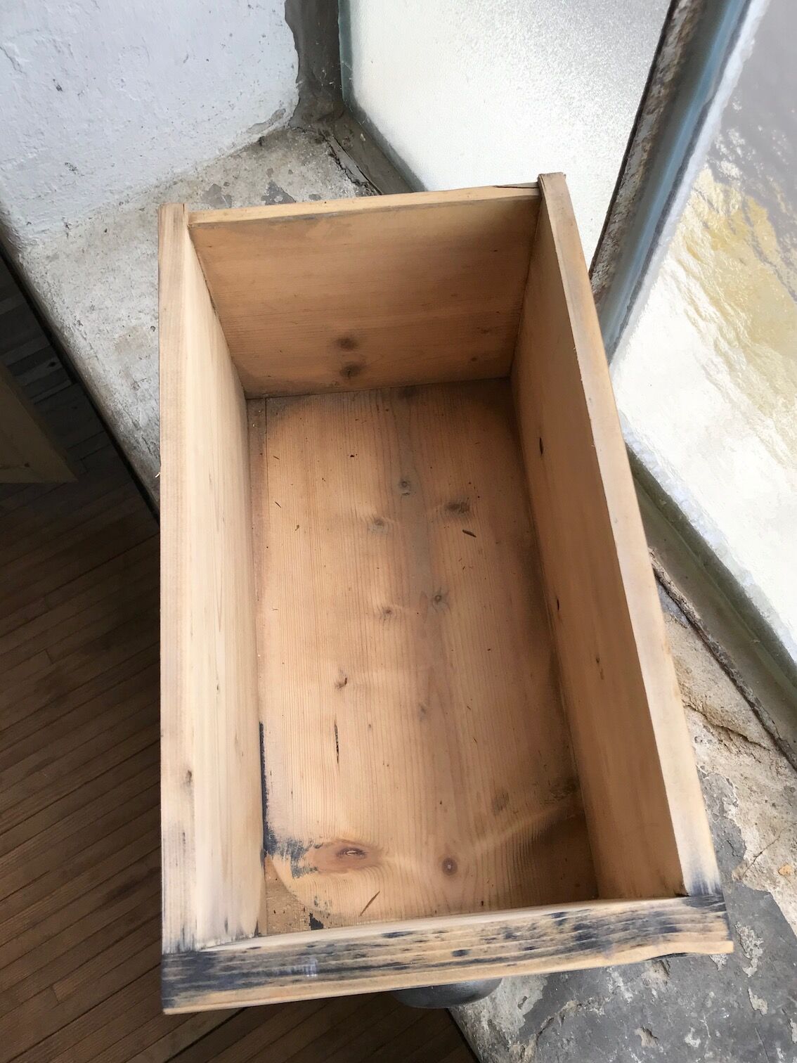 Wooden workshop vestiary