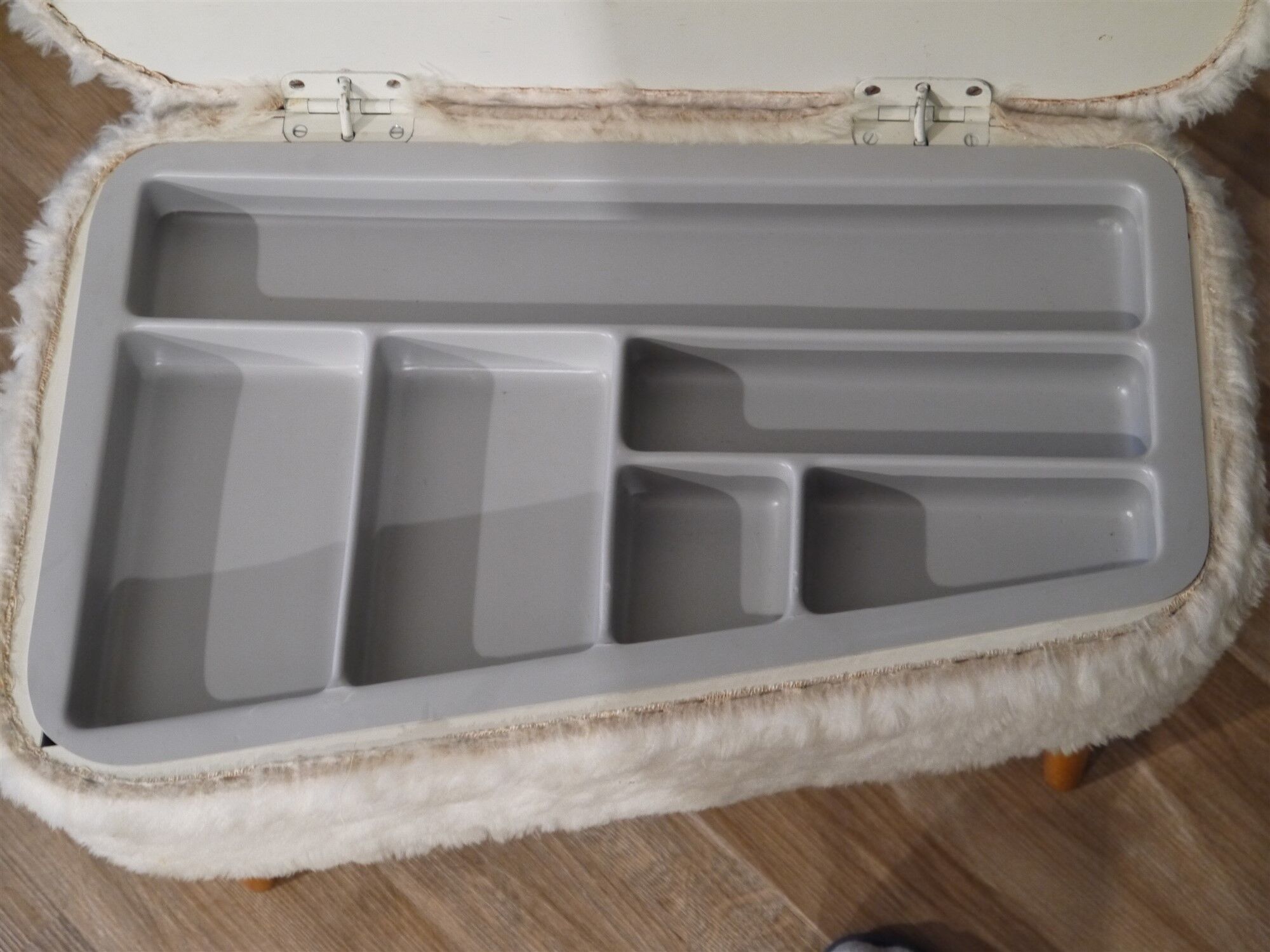 Stool rug vintage 1970