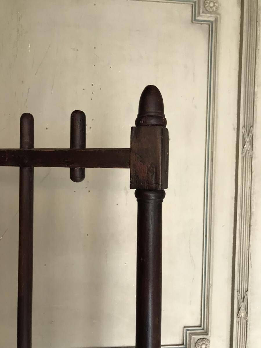 Wooden screen, partition, or grille made of turned wood