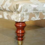 Canapé et repose-pieds en tissu, faits main en Angleterre