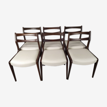 6 white leather Scandinavian chairs