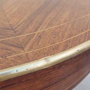 Table bureau de milieu de forme violonnée Napoléon iii 19ème en marqueterie