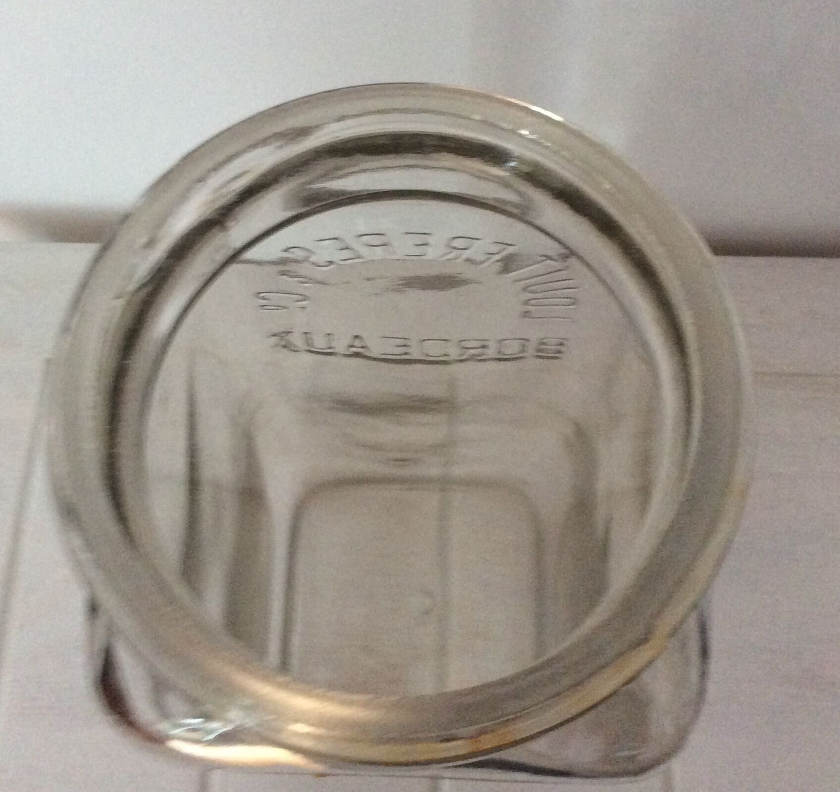 Old jar Louis Frères & Co Bordeaux 2 l. With label - blown glass