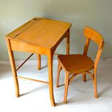 Bureau et chaise pour enfant signés Baumann