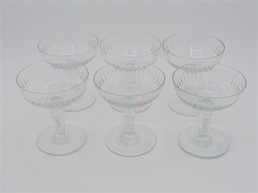 6 champagne cups