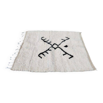 Small traditional handmade Berber rug 100-200 cm