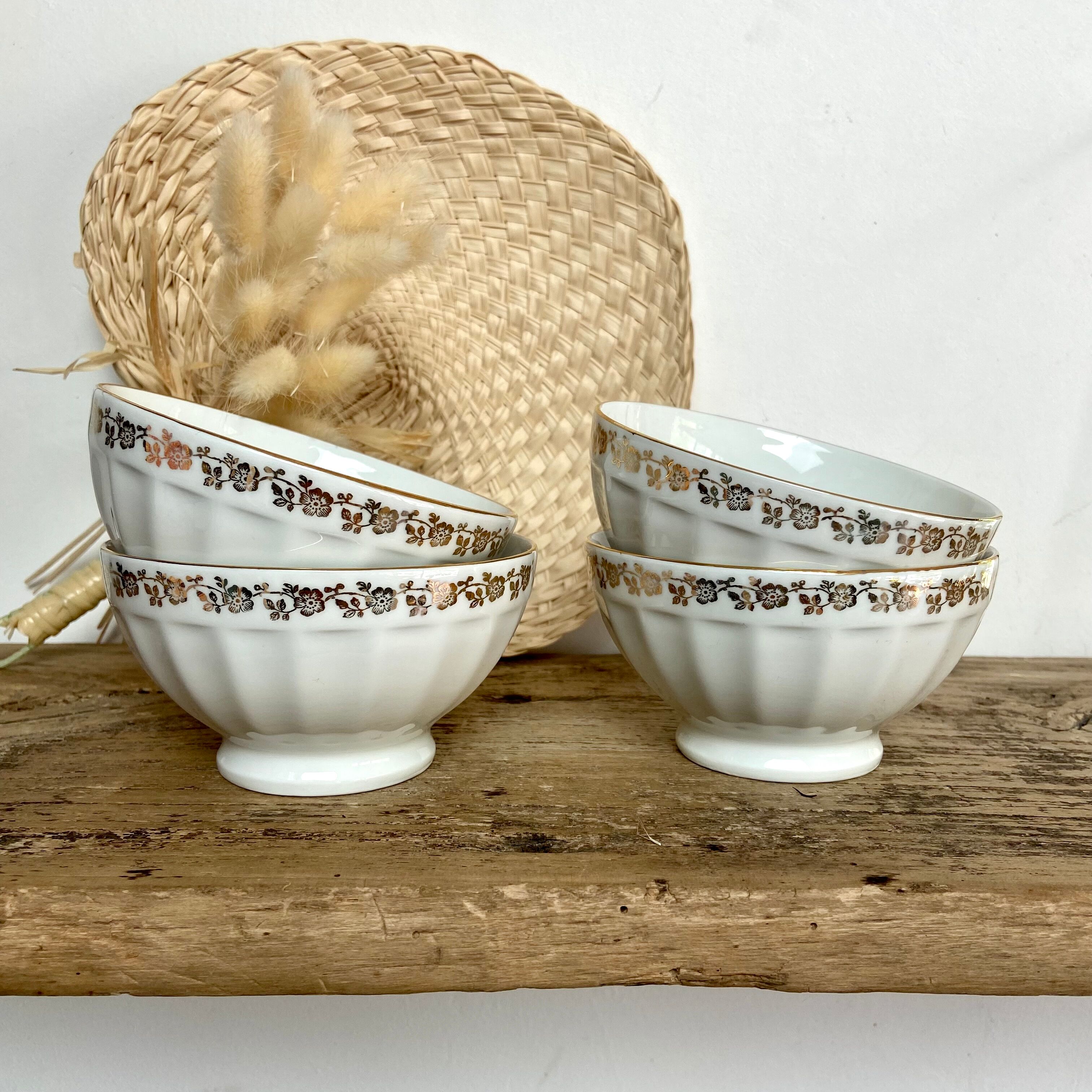 4 small vintage porcelain bowls France