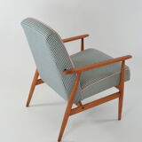 Fox chair blue hen's feet