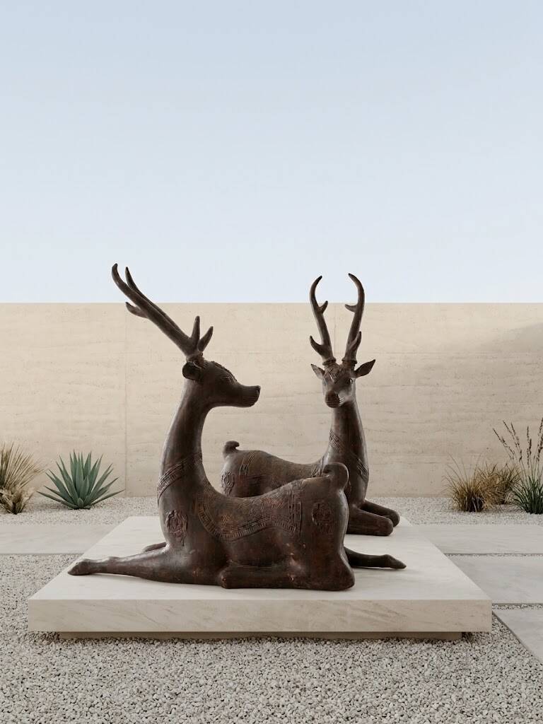 Solid bronze deer 20kg (1979), with period sales certificate.