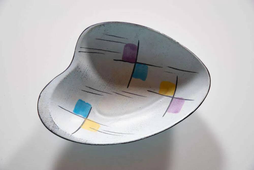 Art Deco bonbonnière from West Germany in ceramic, vintage.