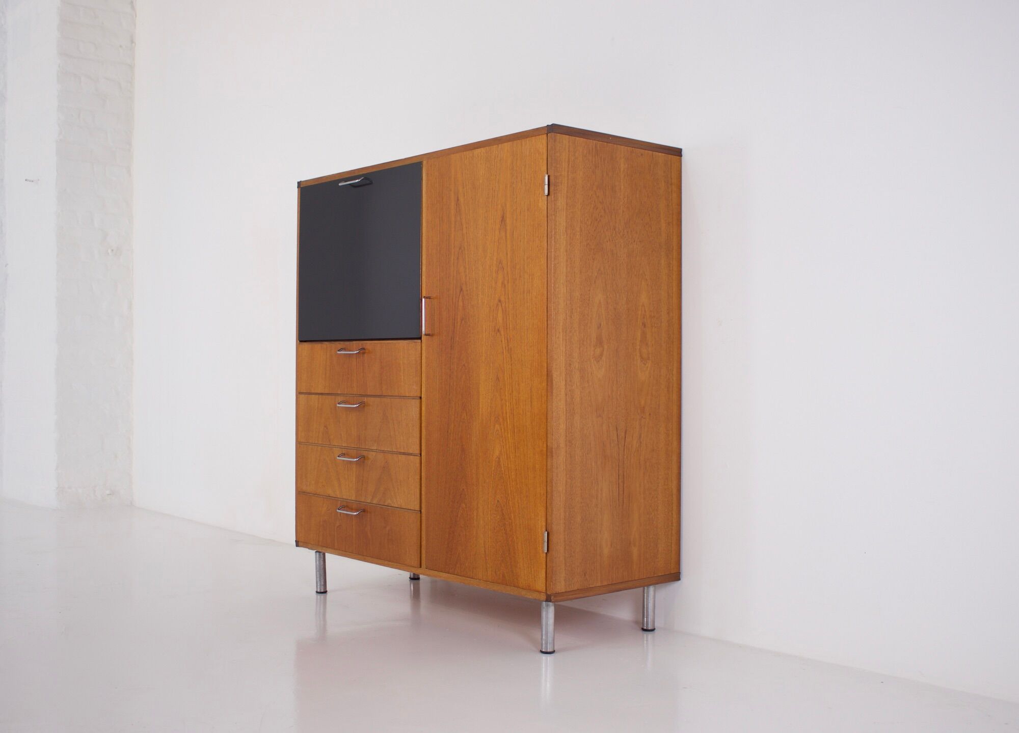 Top buffet / Pastoe bar "Made to Measure".