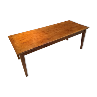 Farm table