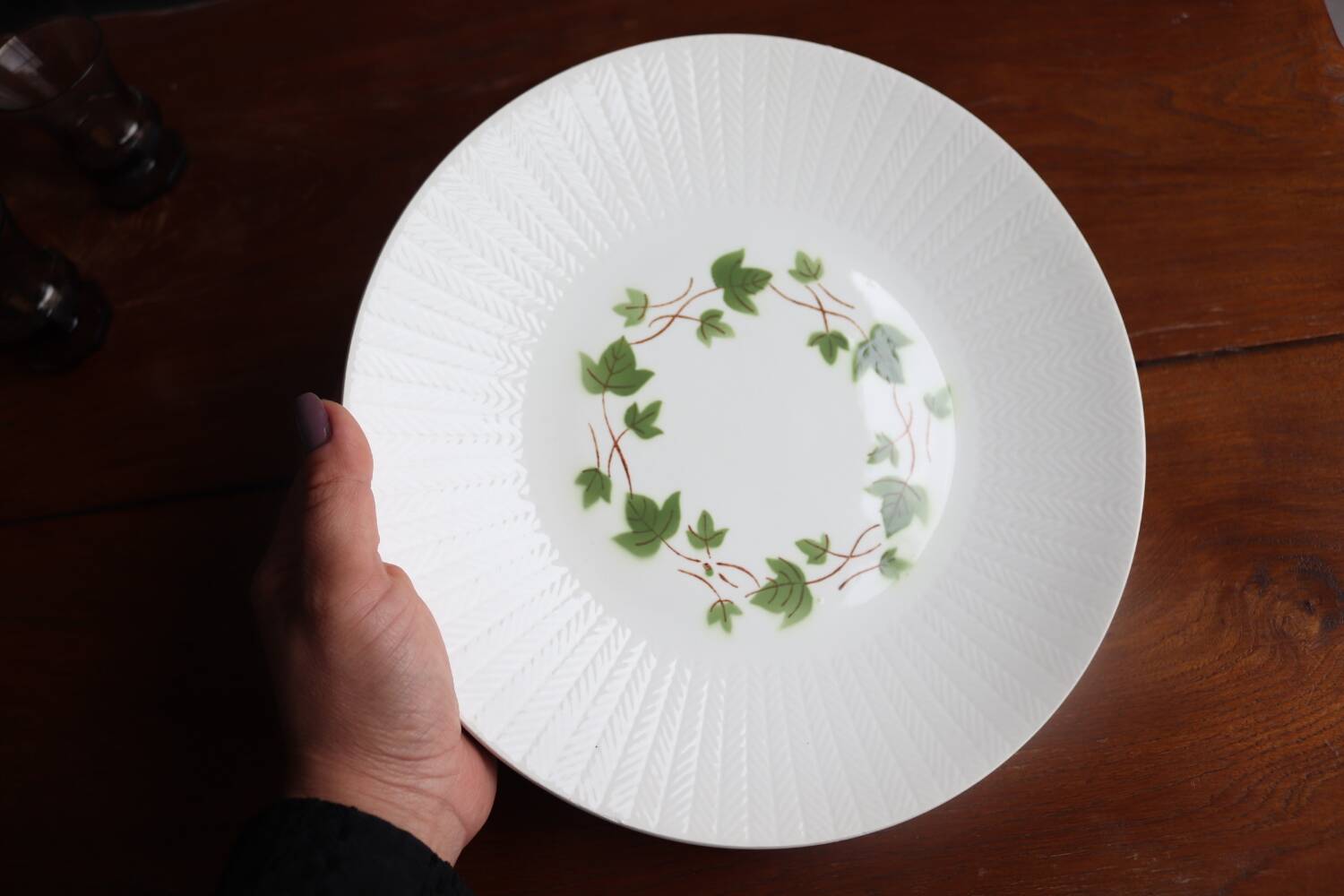 Ceranord leaves cake dish