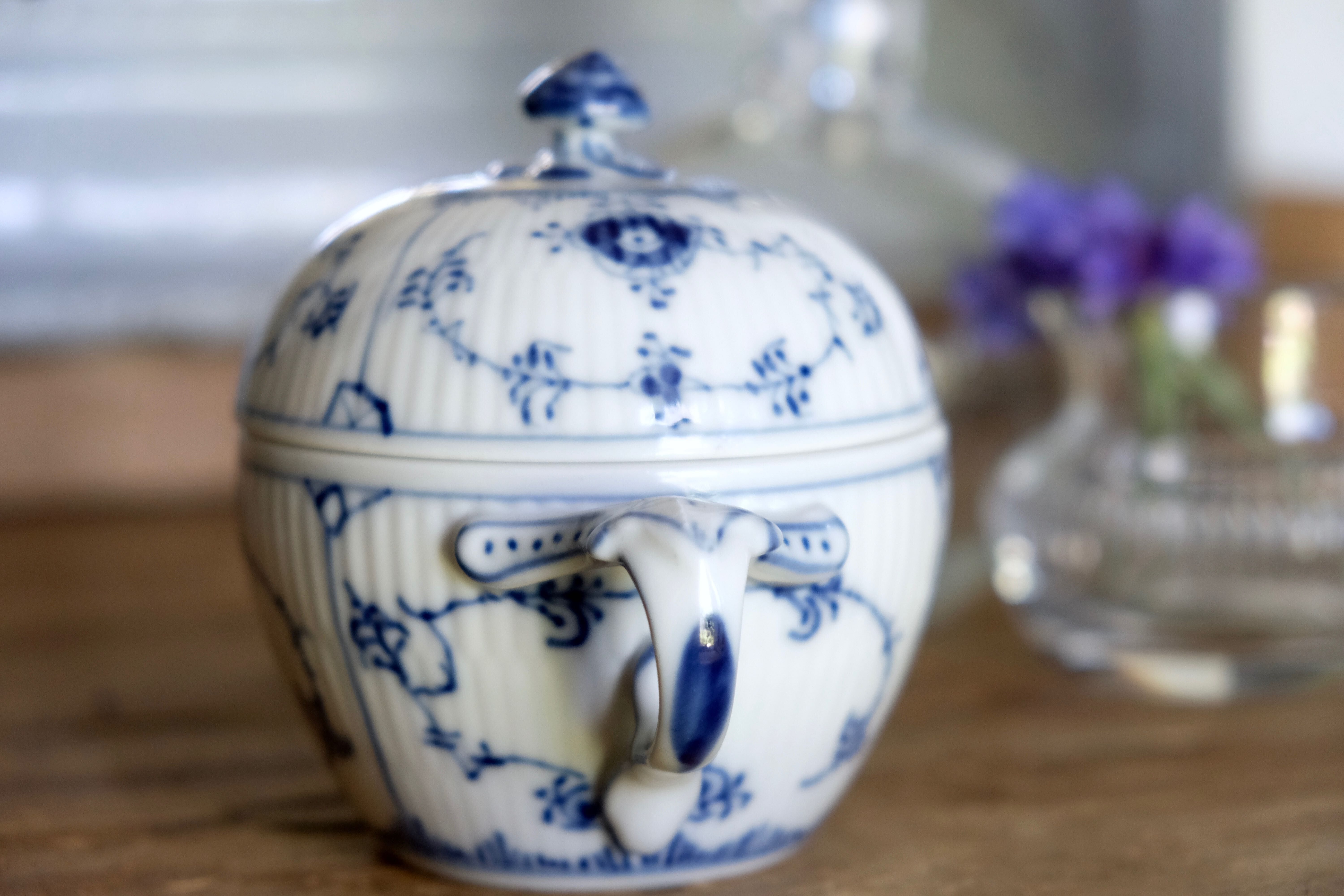 Royal Copenhagen Sugar Bowl #1/428 Blue Fluted Plain design Arnold Krog