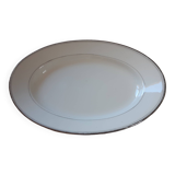 Deux plats en faïence ovales
