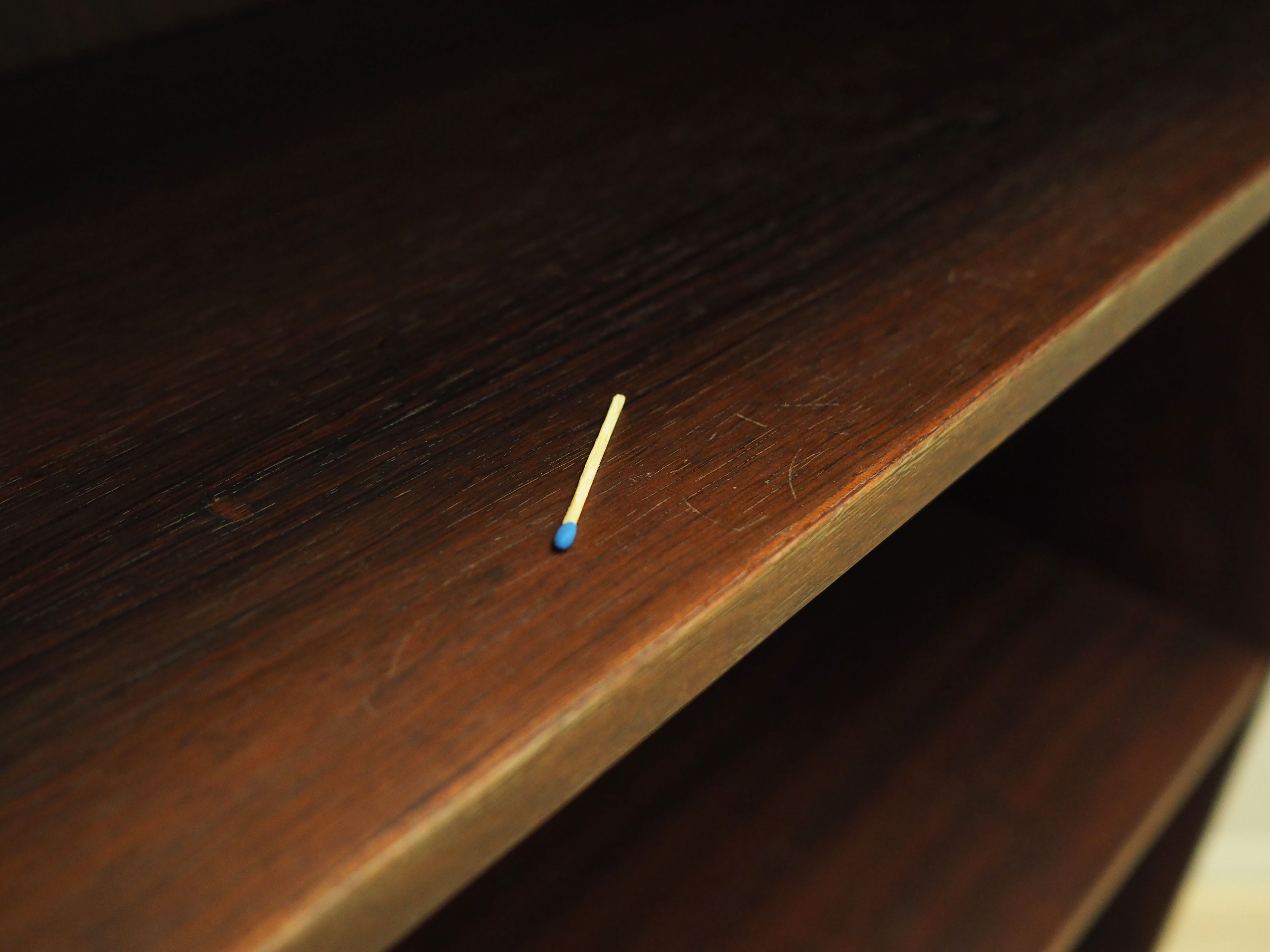 Bibliothèque en palissandre, design danois, années 1970, production: Danemark