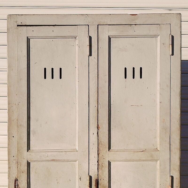 Vestiaire bois industriel vintage, années 20-30