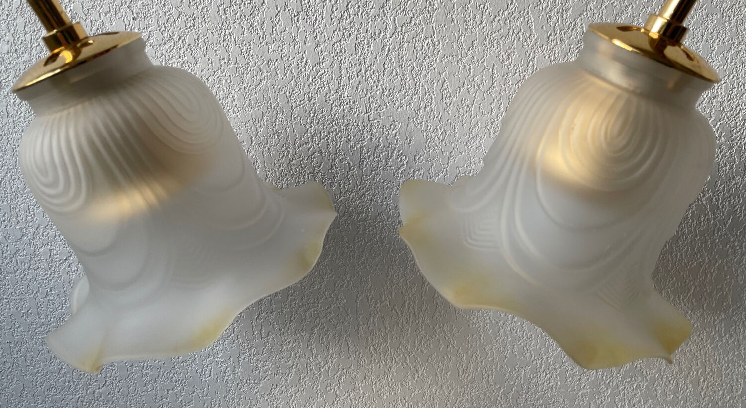 Pair of vintage 80s flower lamps