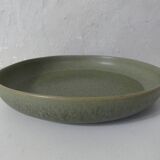 4 stoneware plates with straight edge