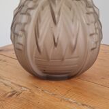 Ball vase "ribbed tips"