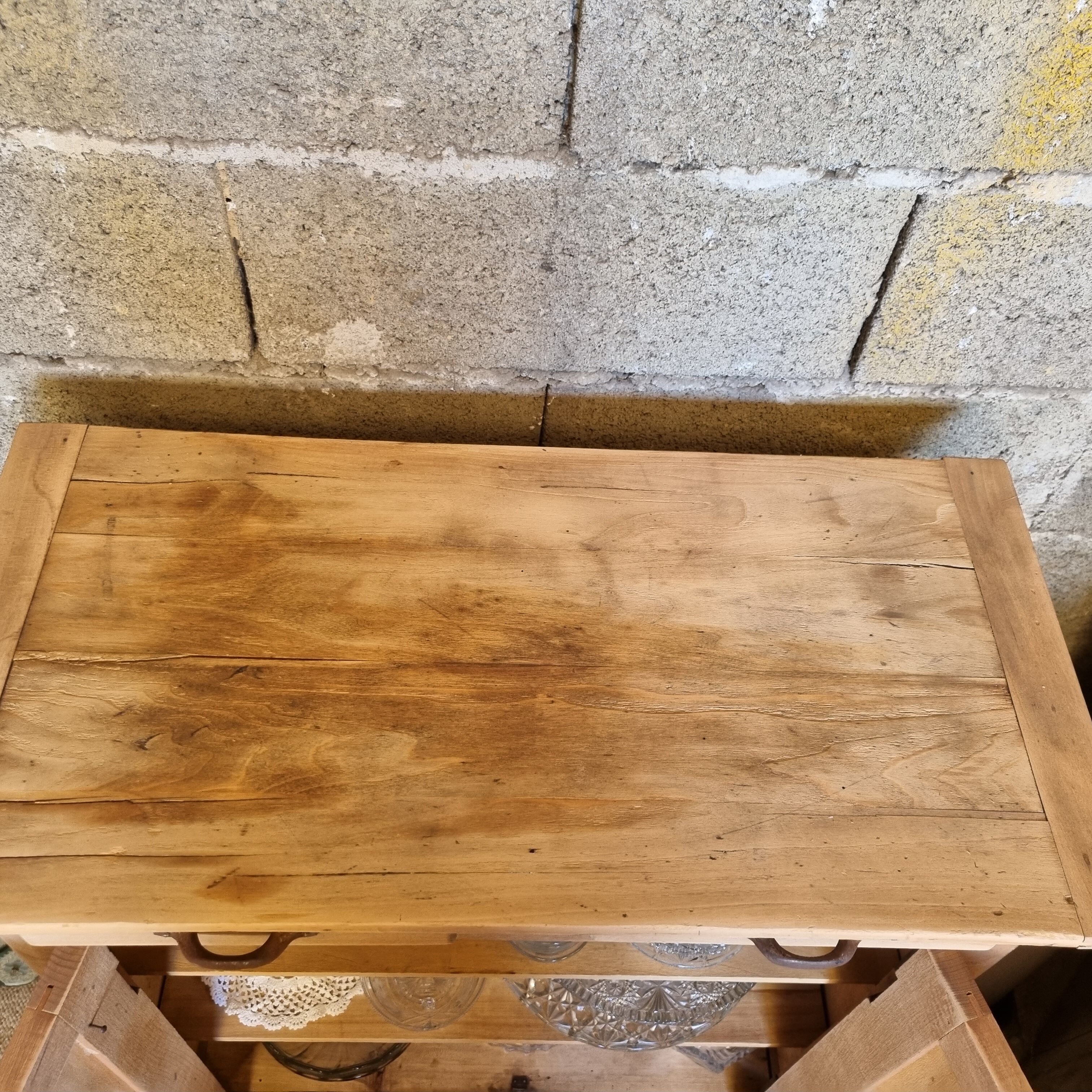 Parisian buffet in raw wood