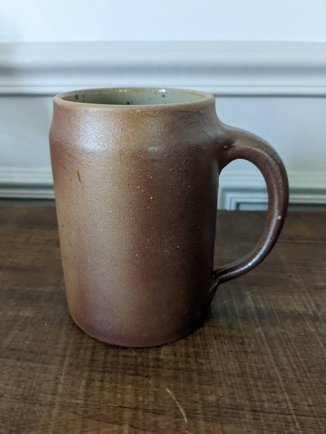 Pair of stoneware mugs