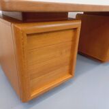 Grand bureau de direction double-face vintage en bois de chêne années 70