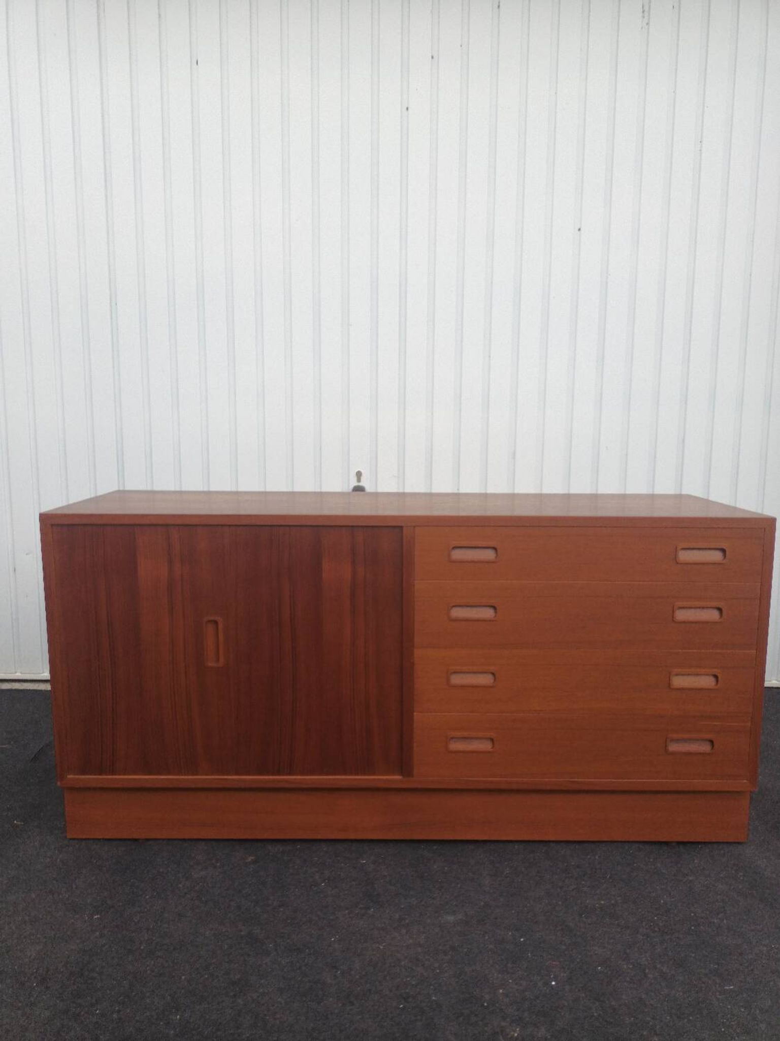 Scandinavian enfilade, 1960