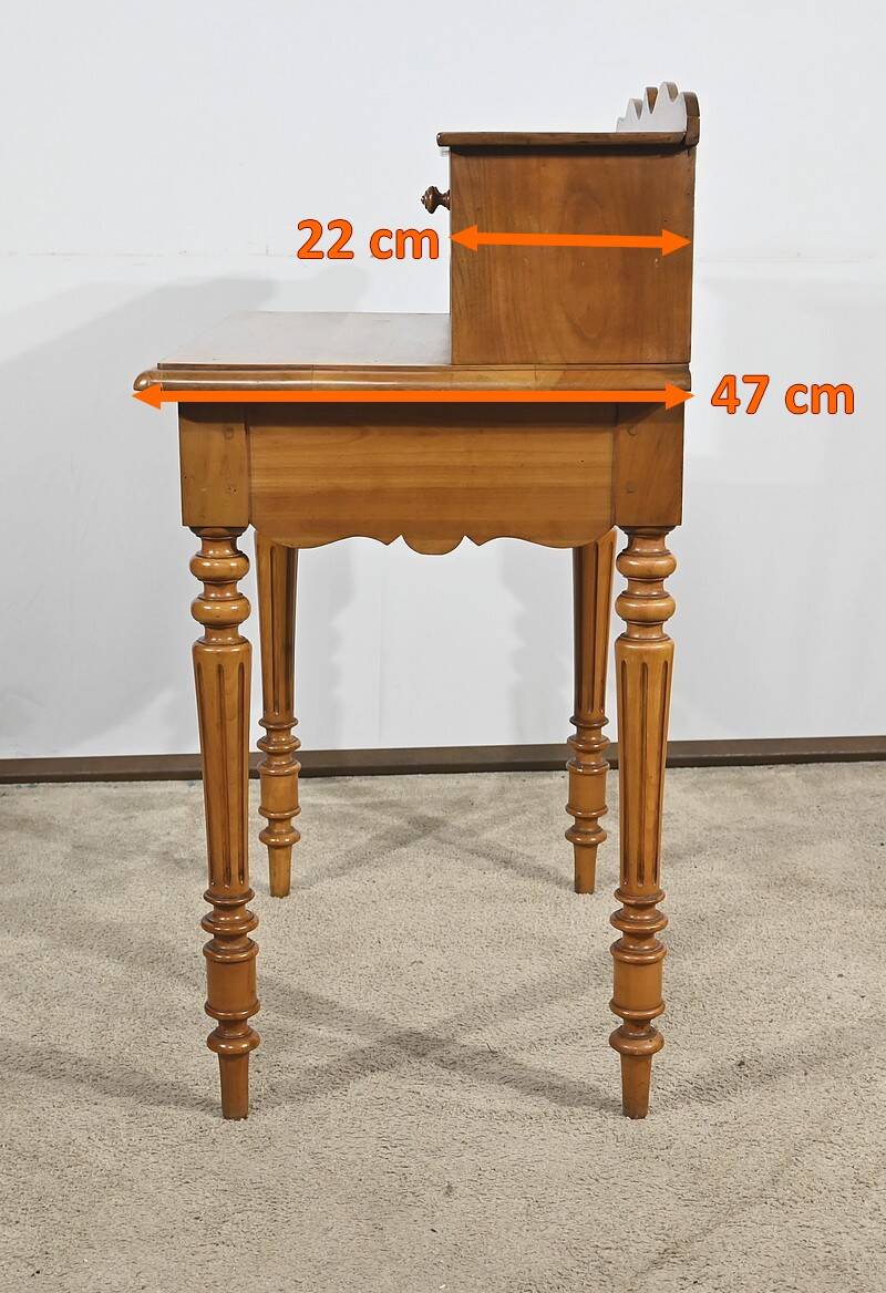 Small Tiered Desk in Blond Cherry, Louis Philippe style – Late 19th century