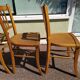 Lot de 4 chaises de bistrot ou de ferme en bois anciennes