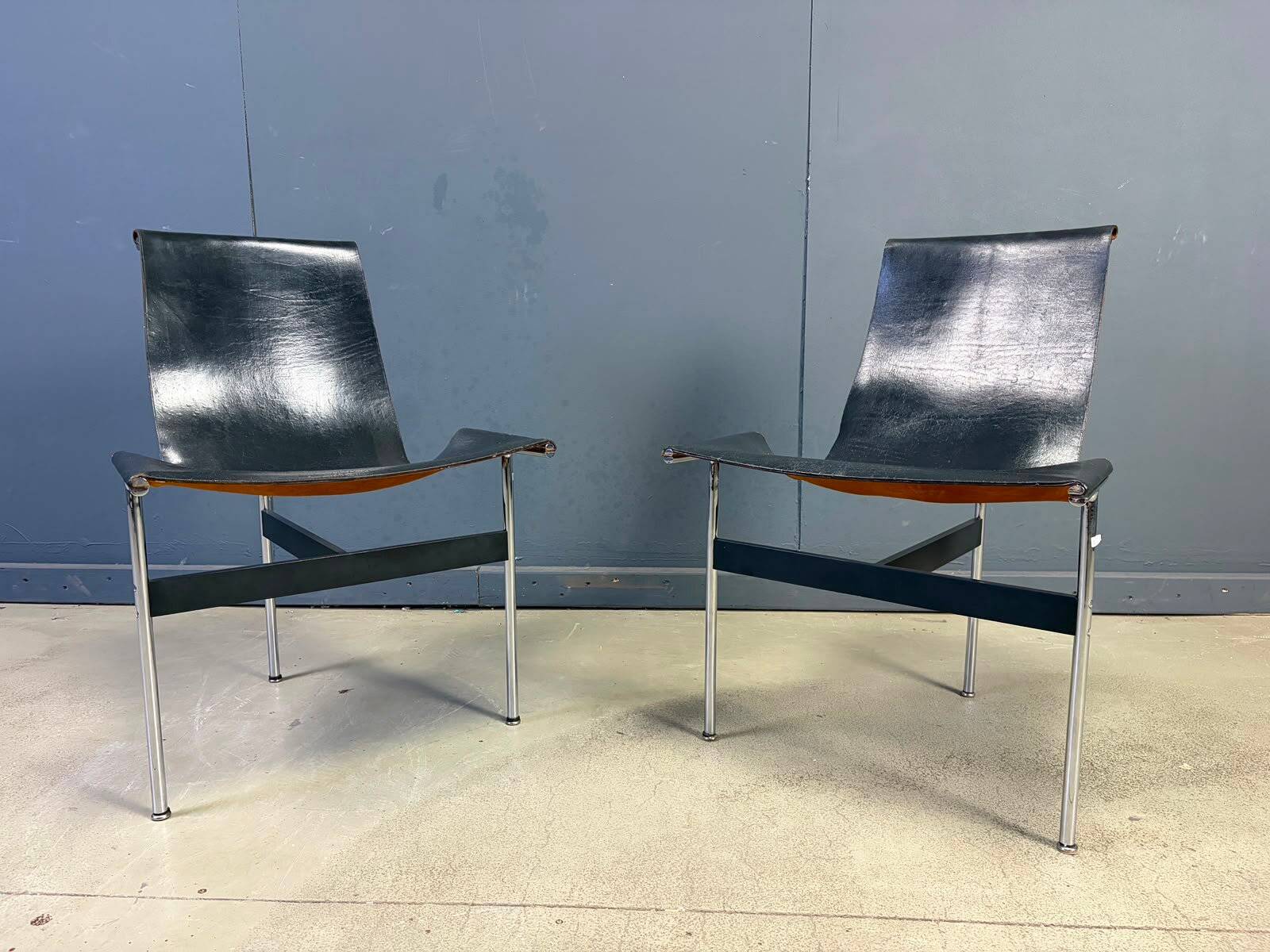 Pair of T side chairs by Katavolos, Littell & Kelley for Laverne International