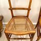4 chaises en bois et cannage