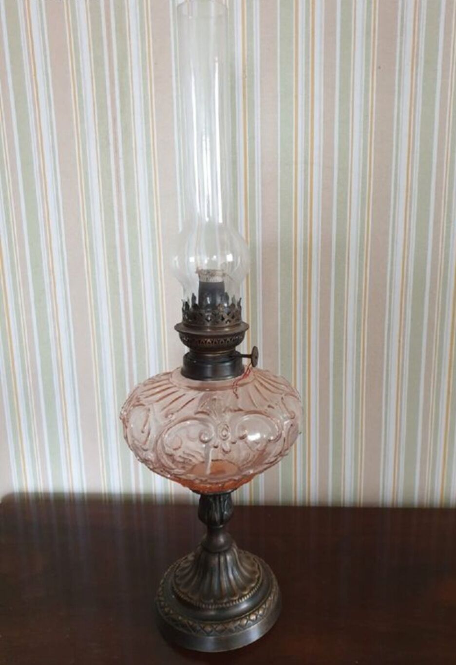 Kerosene lamp