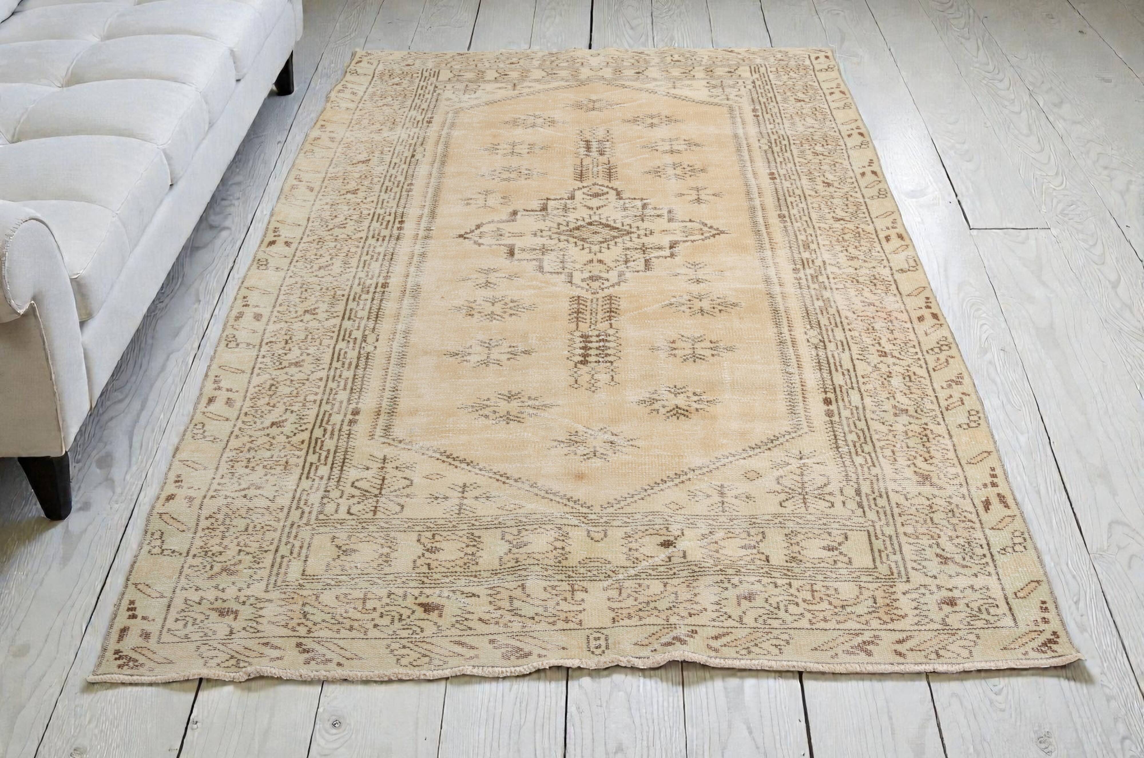 Anatolian Handknotted Wool Carpet