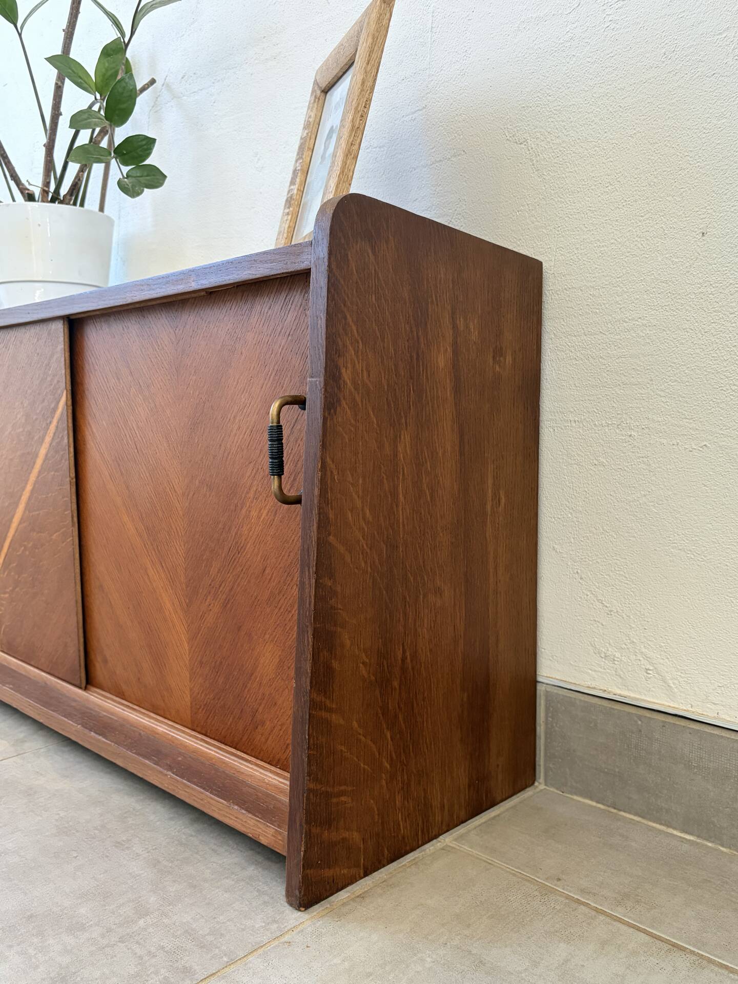 Vintage storage furniture / mini sideboard
