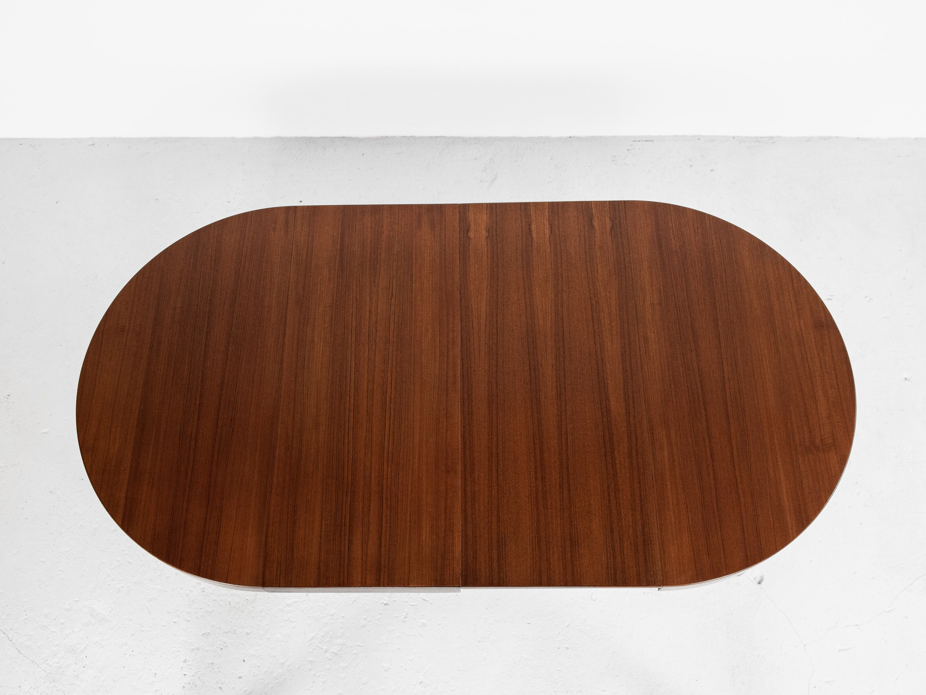 Midcentury Danish round dining table in teak by Gudme 1960s