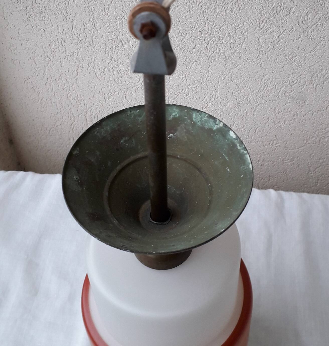 Suspension in opaline 60's