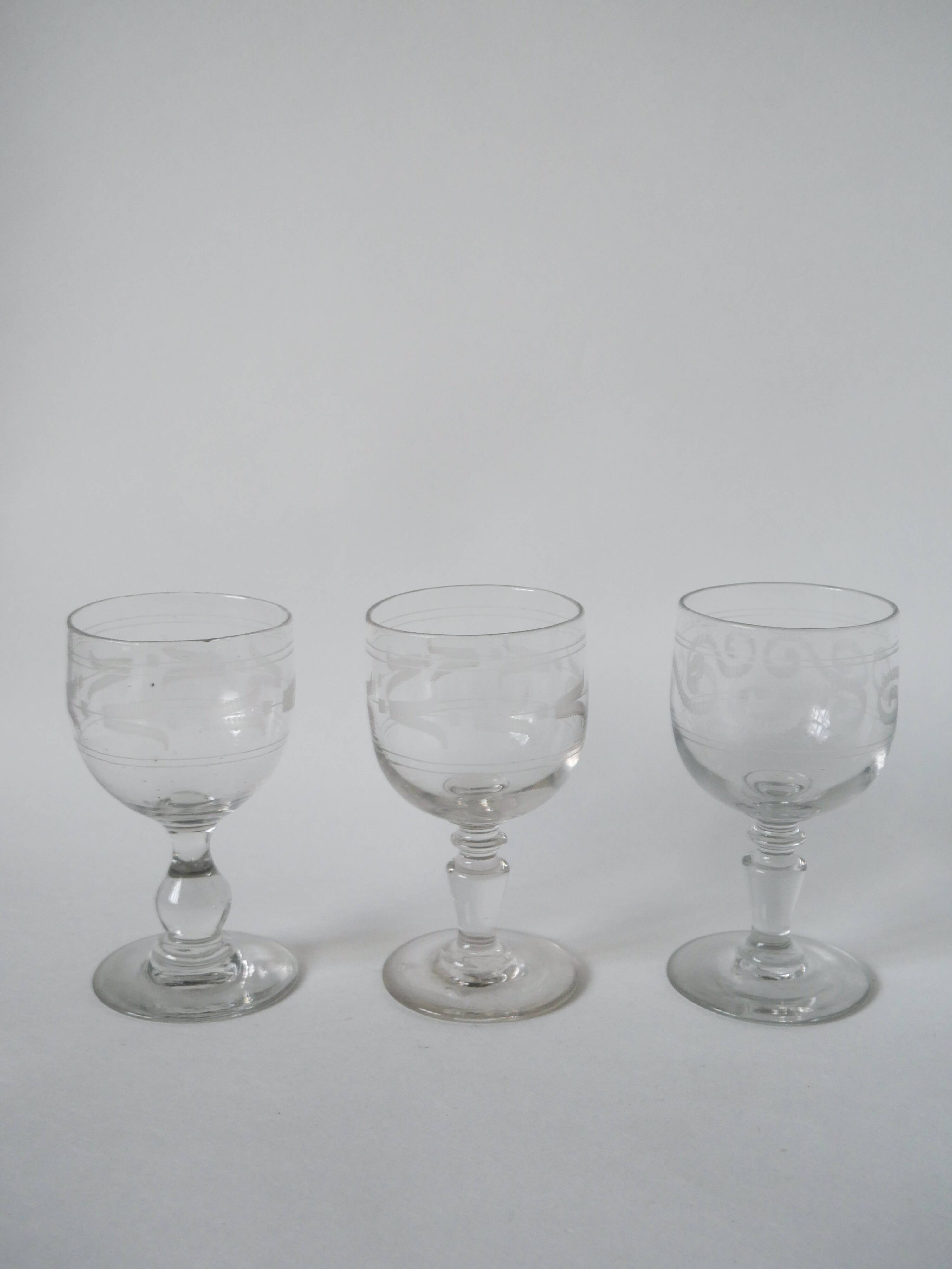 Lot de 6 verres à vin dépareillés XIXème