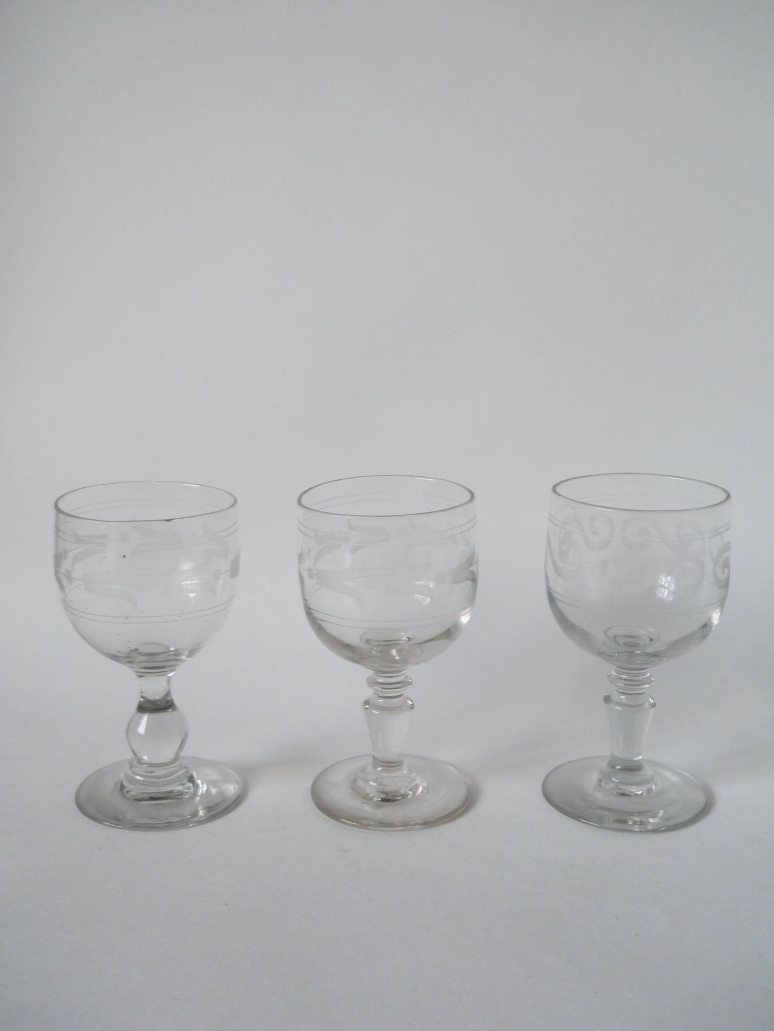 Lot de 6 verres à vin dépareillés XIXème