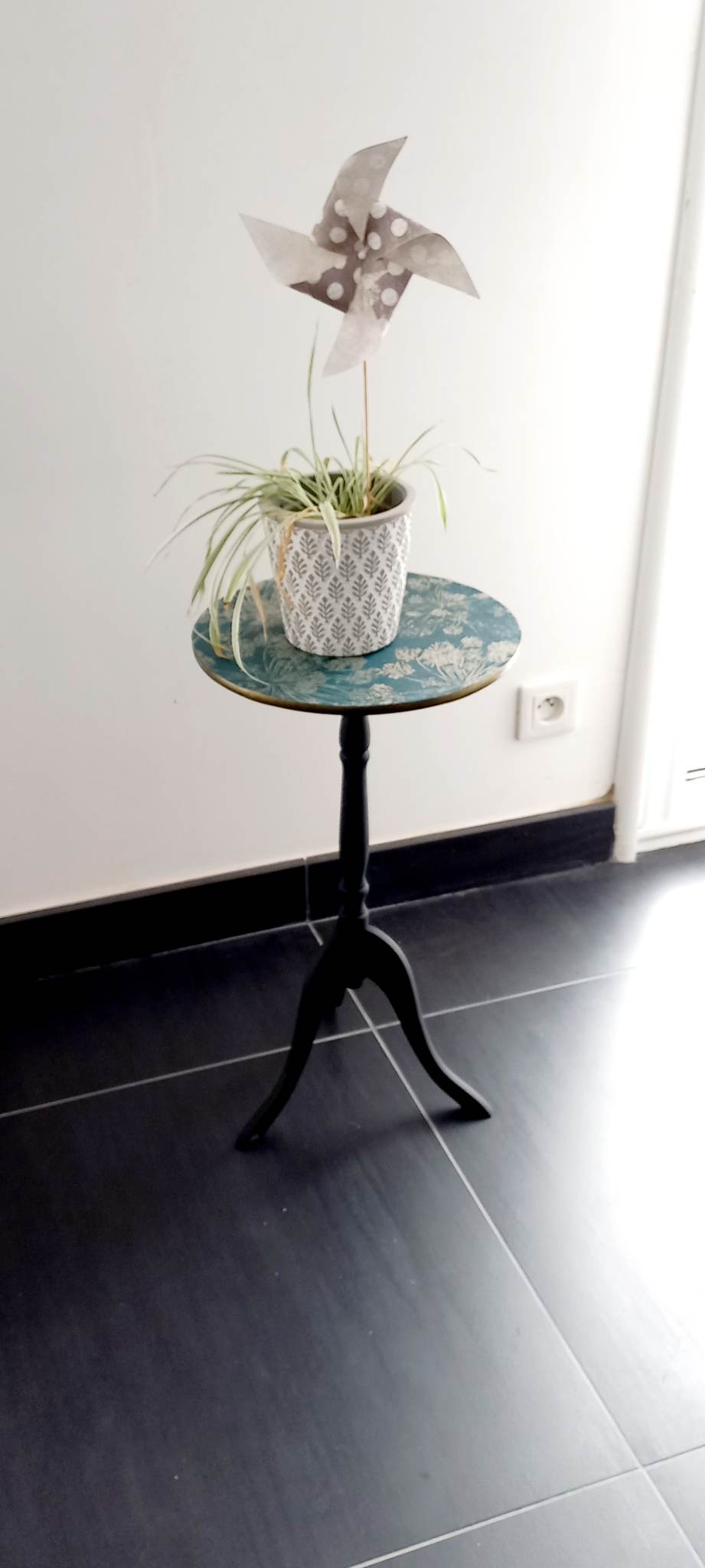 Vintage pedestal table restyled, antique pedestal table