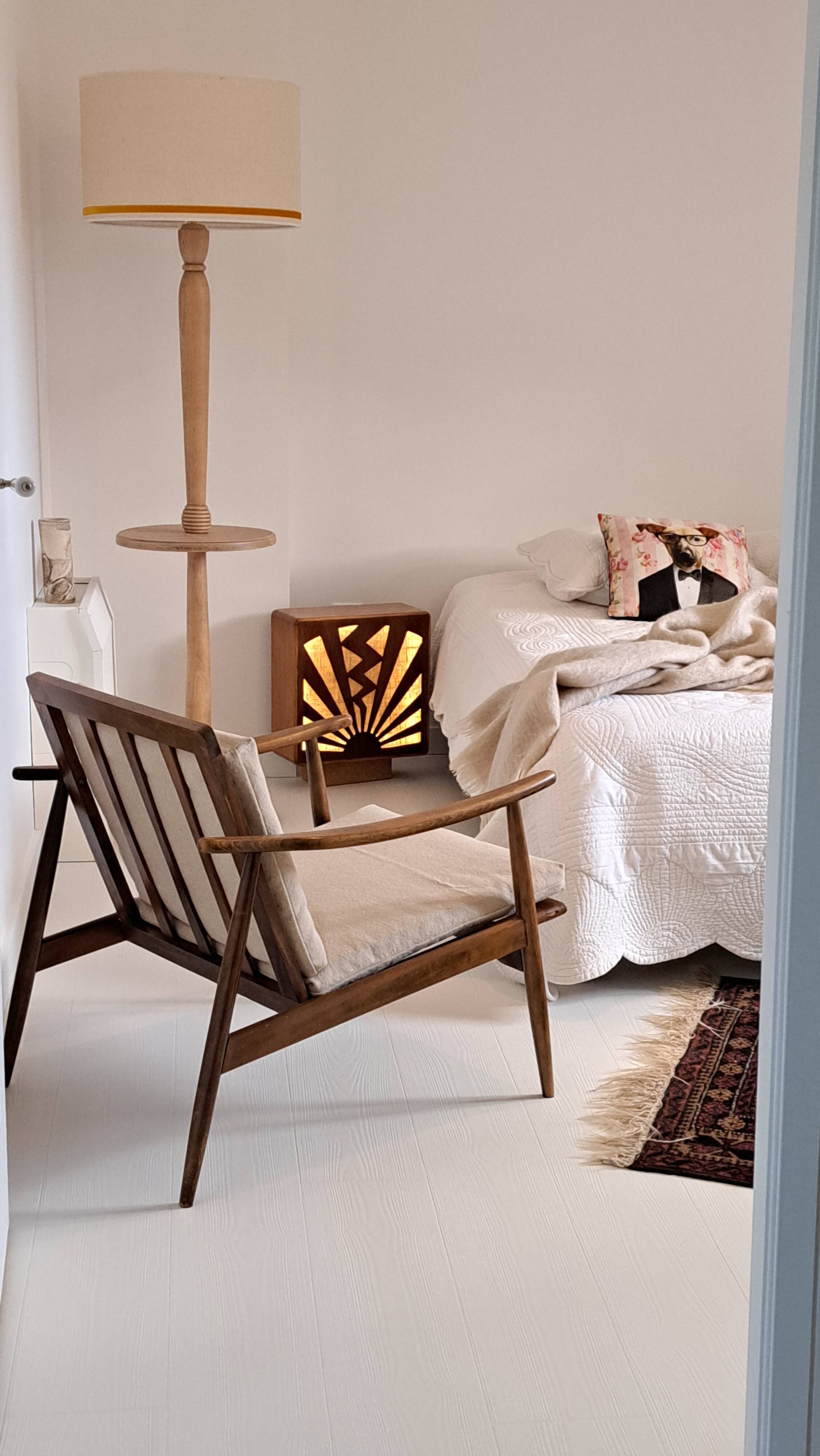 Scandinavian style armchair in solid wood – 1950s/60s