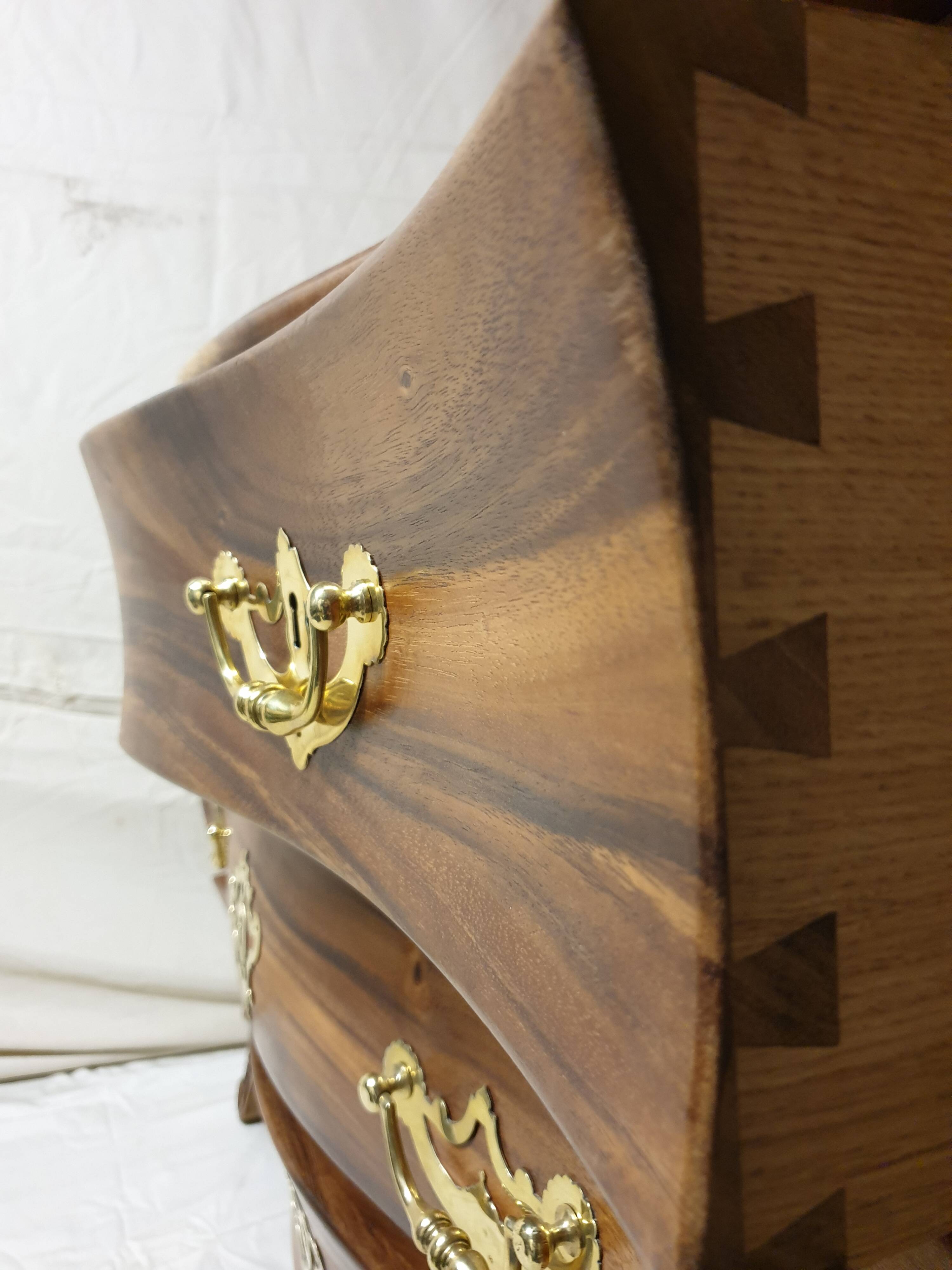 Louis XV Curved Malouine Chest of Drawers