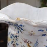 Small planter in the Moustier/Rouen style from the 18th century