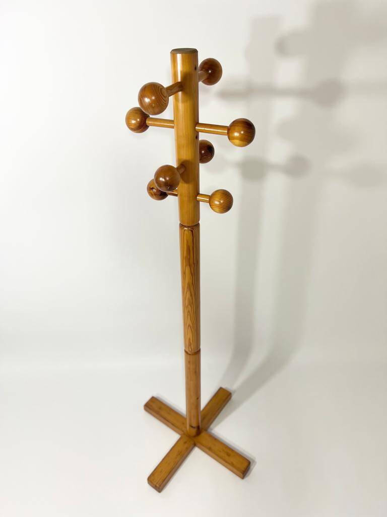 Vintage coat rack in solid pine