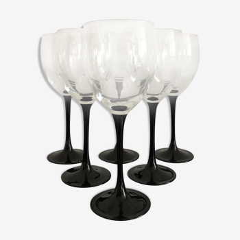 6 vintage luminarc wine glasses