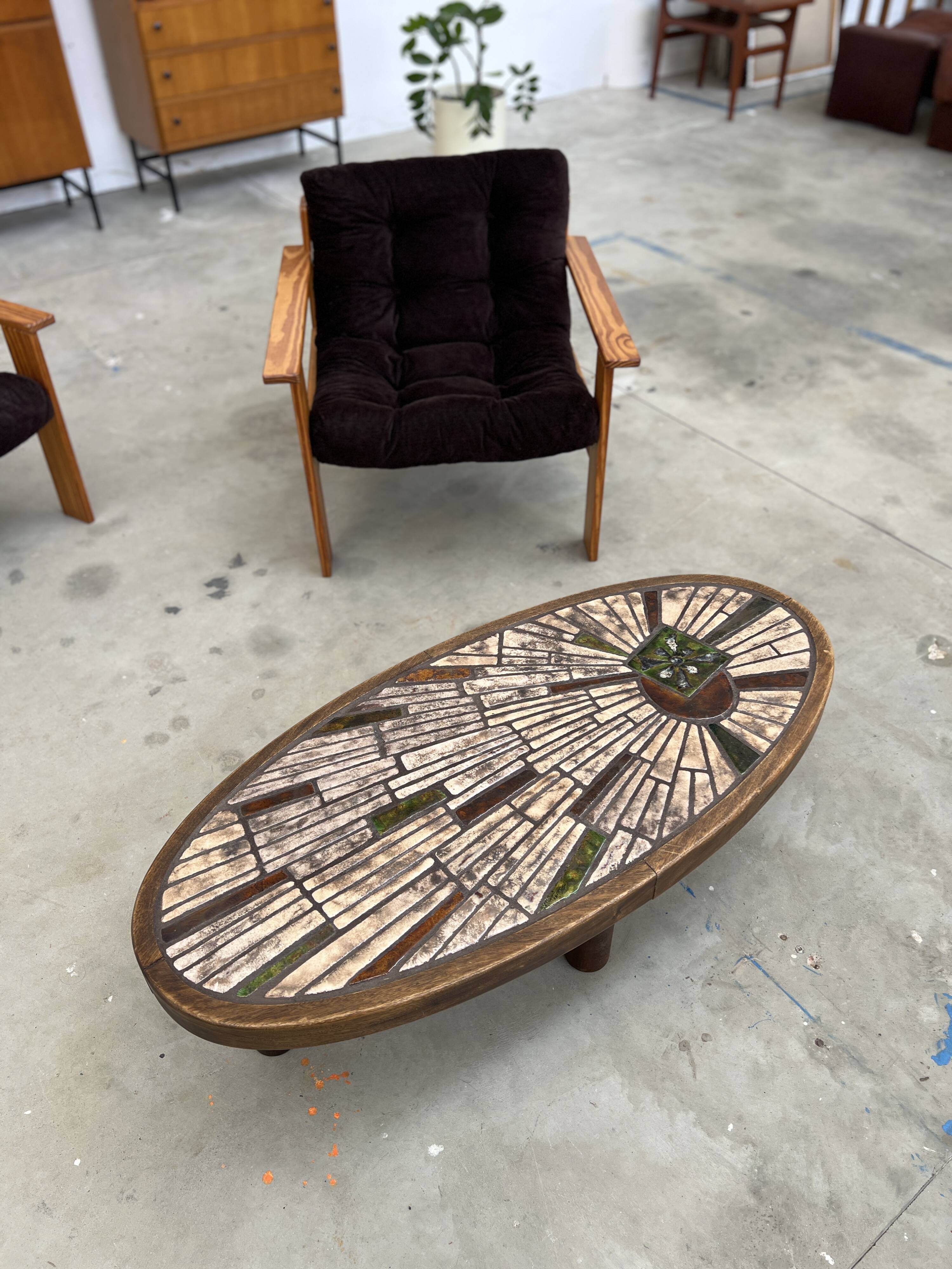 Vallauris oval ceramic coffee table