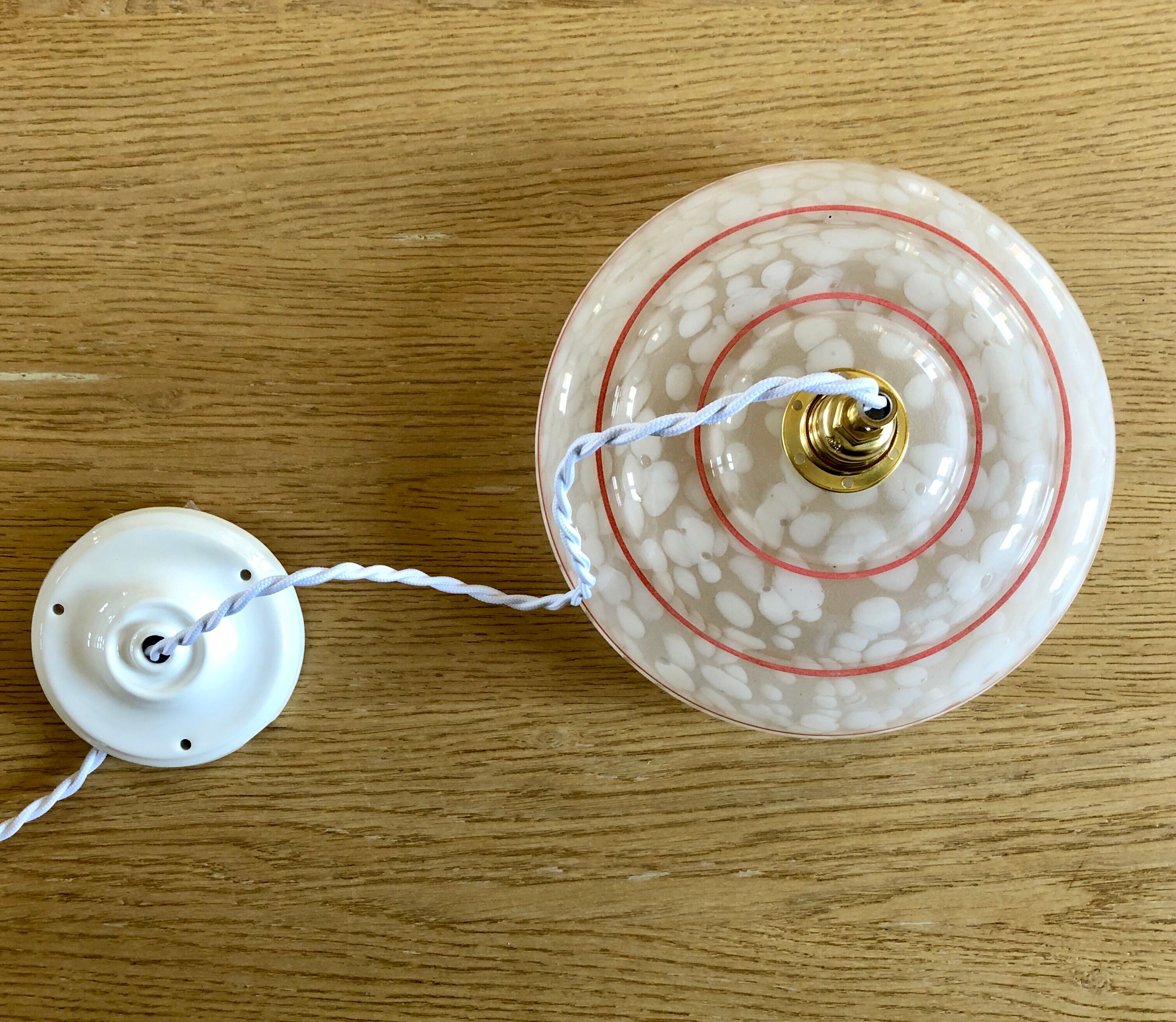 Vintage lampshade suspension and porcelain rosette
