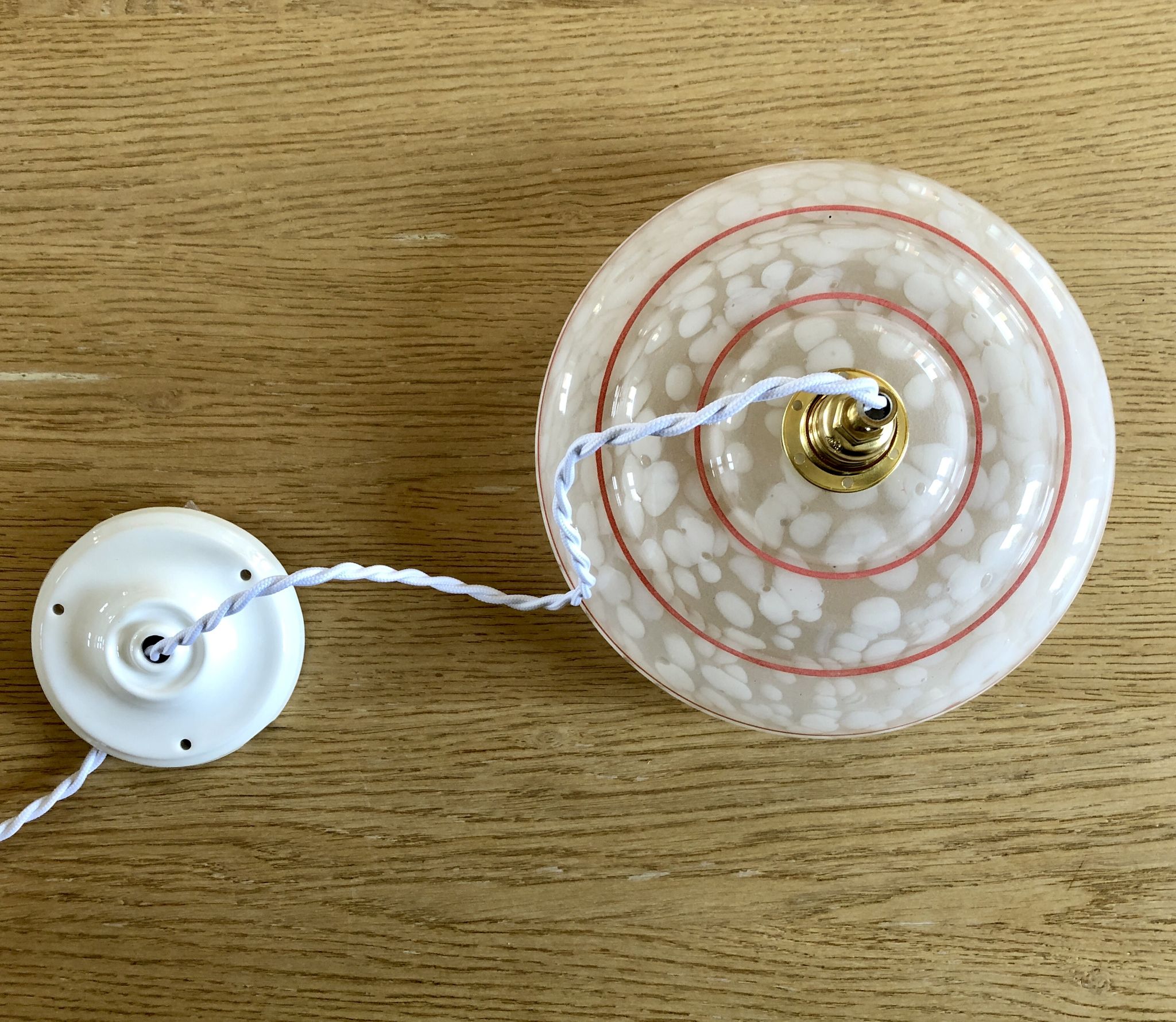 Vintage lampshade suspension and porcelain rosette