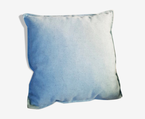 Coussin carré en feutrine gris clair